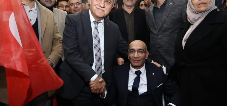 MHP Toroslar Belediye Başkan Adayı Ali Öz: “Birlikte yönetmeye talibiz”